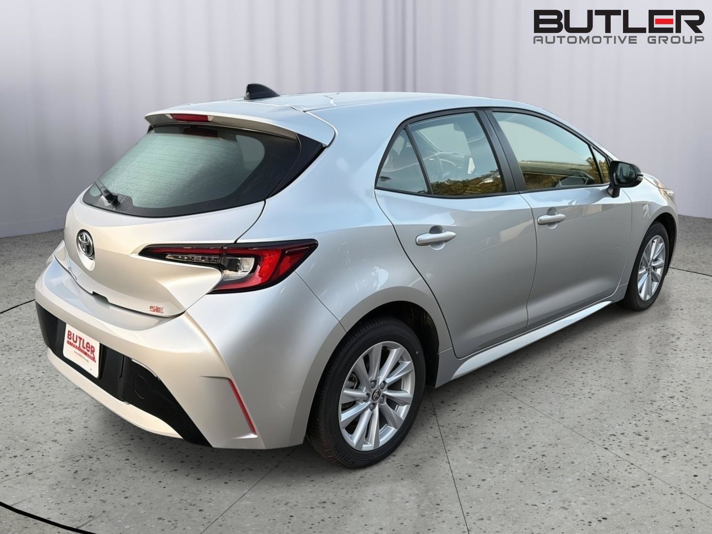 Certified 2026 Toyota Corolla SE FWD image 6