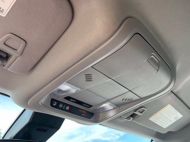 Used 2023 Chevrolet Equinox LT FWD image 30