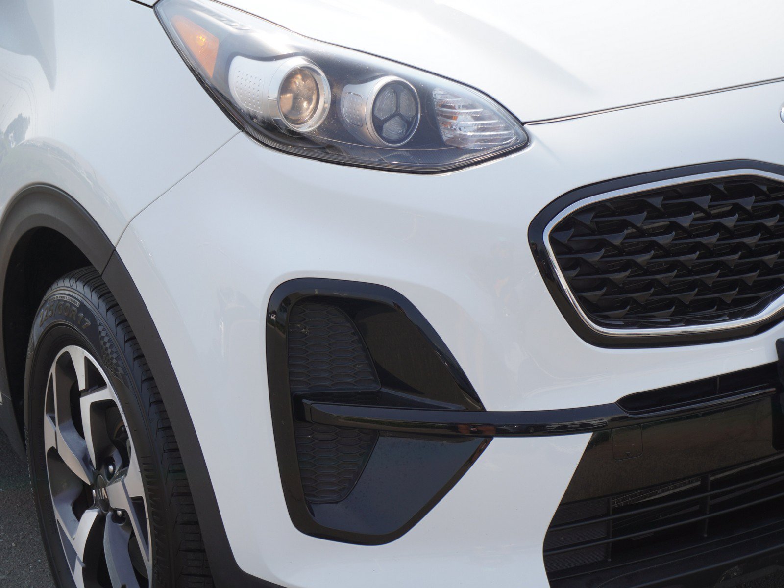Used 2020 Kia Sportage LX FWD image 3