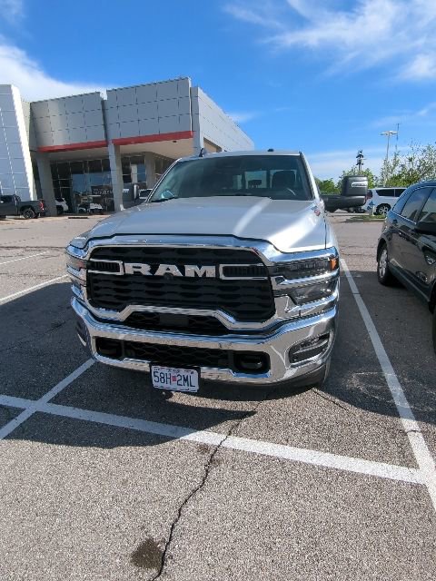 Used 2026 RAM 2500 Tradesman AWD/4WD image 3