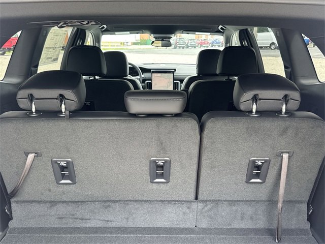 New 2025 GMC Acadia Elevation w/ Elevation Premium Package image 29