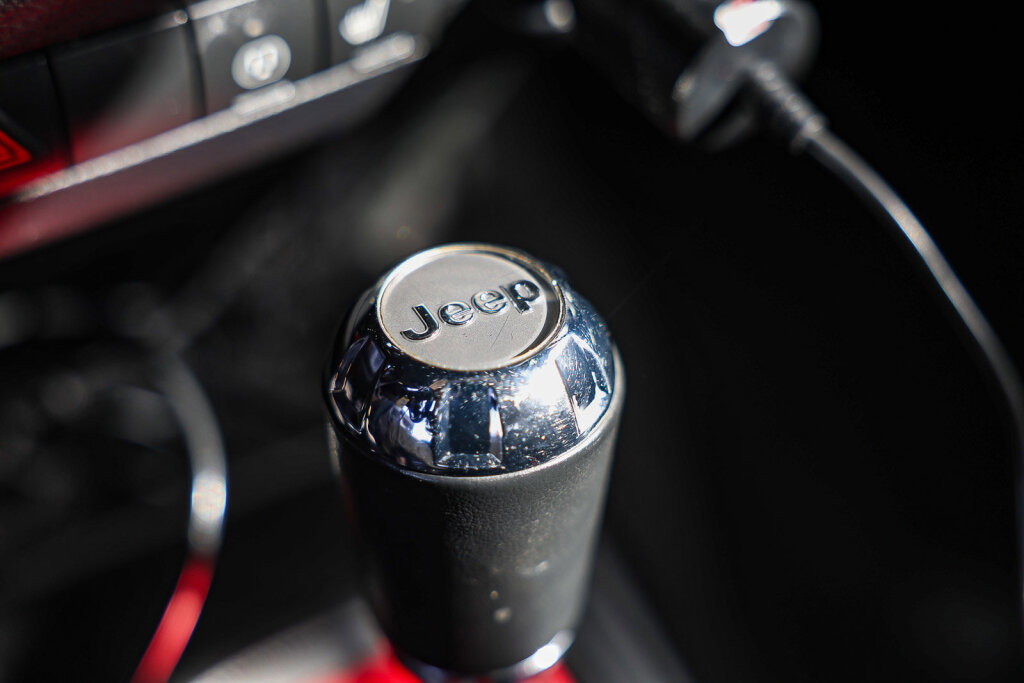 Used 2014 Jeep Wrangler Rubicon w/ Power Convenience Group AWD/4WD image 10