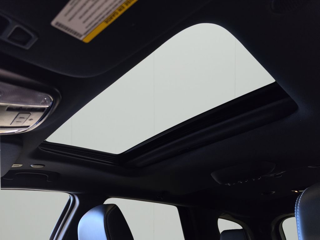 New 2026 Dodge Durango SRT Hellcat w/ 3rd Row Seating Group image 24