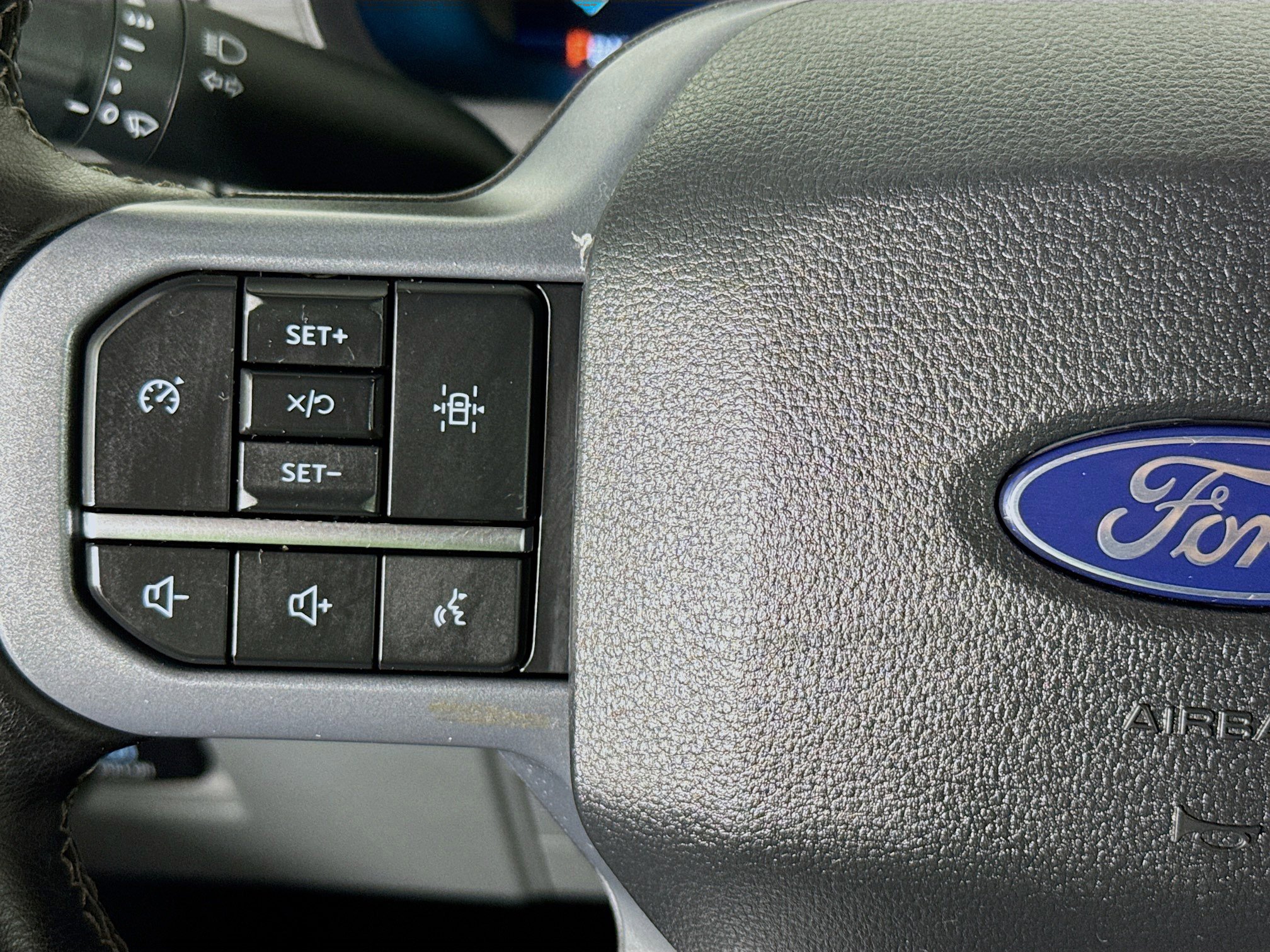 Used 2025 Ford F150 XLT w/ Equipment Group 301A Standard image 13