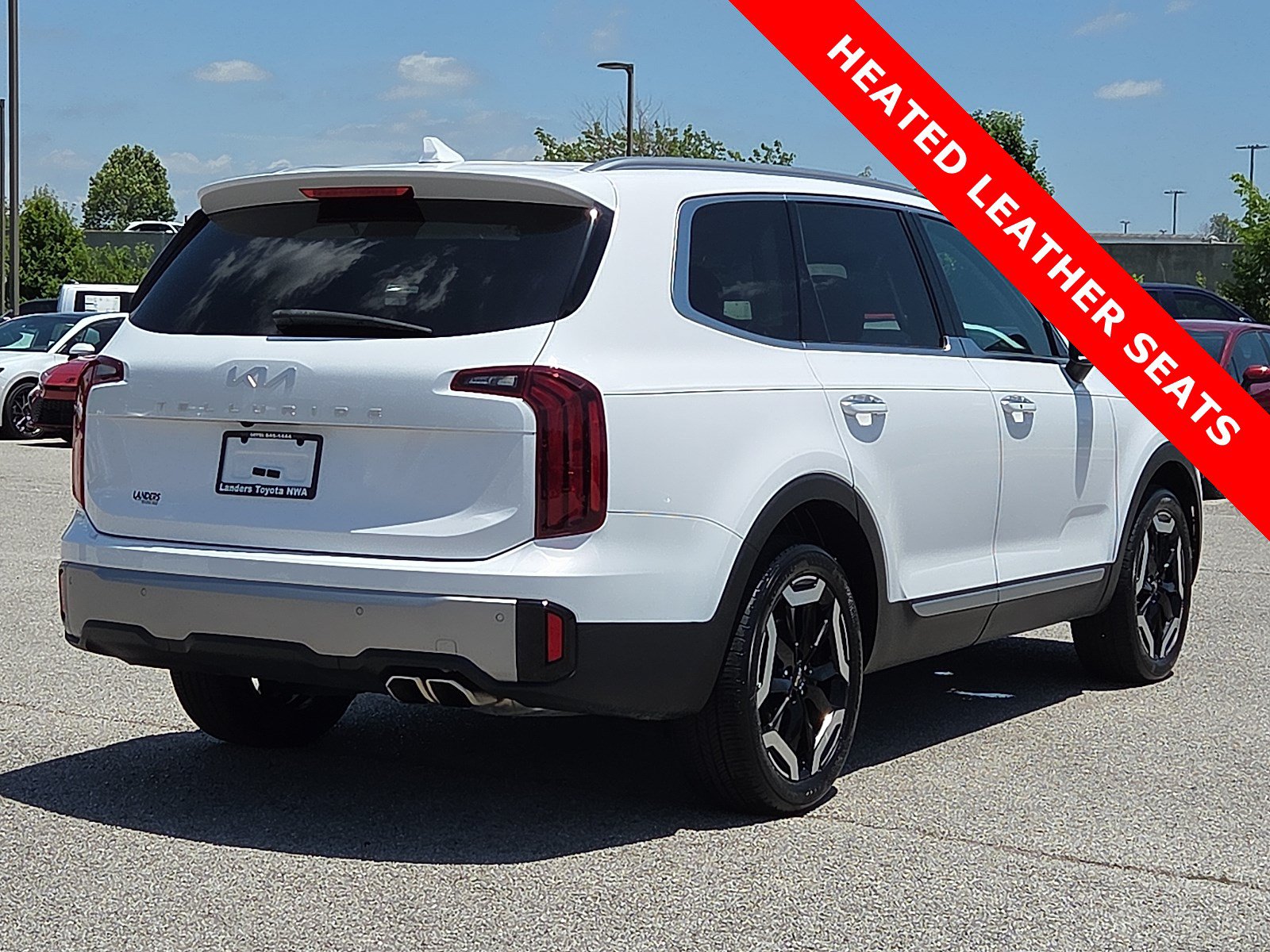 Used 2024 Kia Telluride S FWD image 5