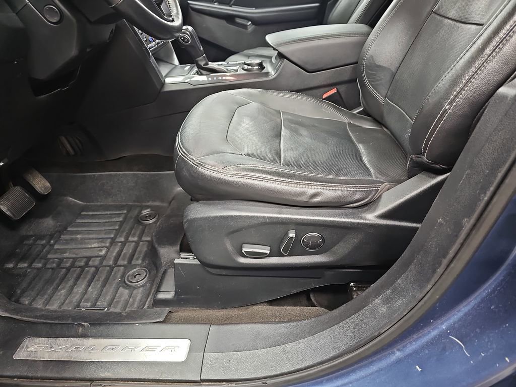 Used 2018 Ford Explorer Limited AWD/4WD image 29