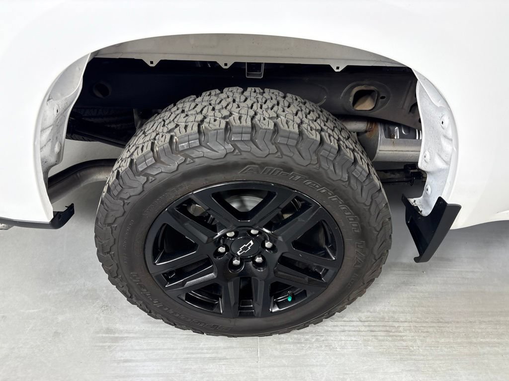 Certified 2026 Chevrolet Silverado 1500 Custom AWD/4WD image 12