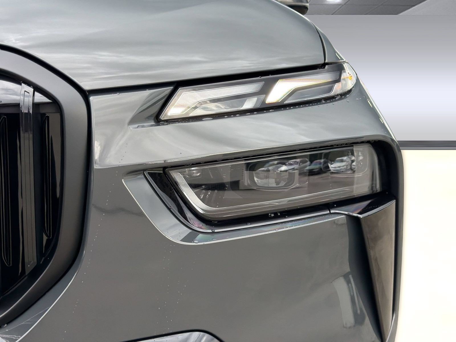 New 2027 BMW X7 M60i AWD/4WD image 12