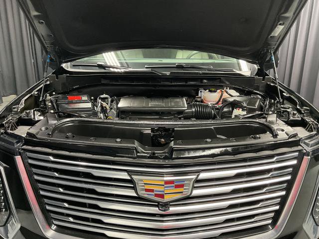 Used 2026 Cadillac Escalade Platinum Luxury AWD/4WD image 18