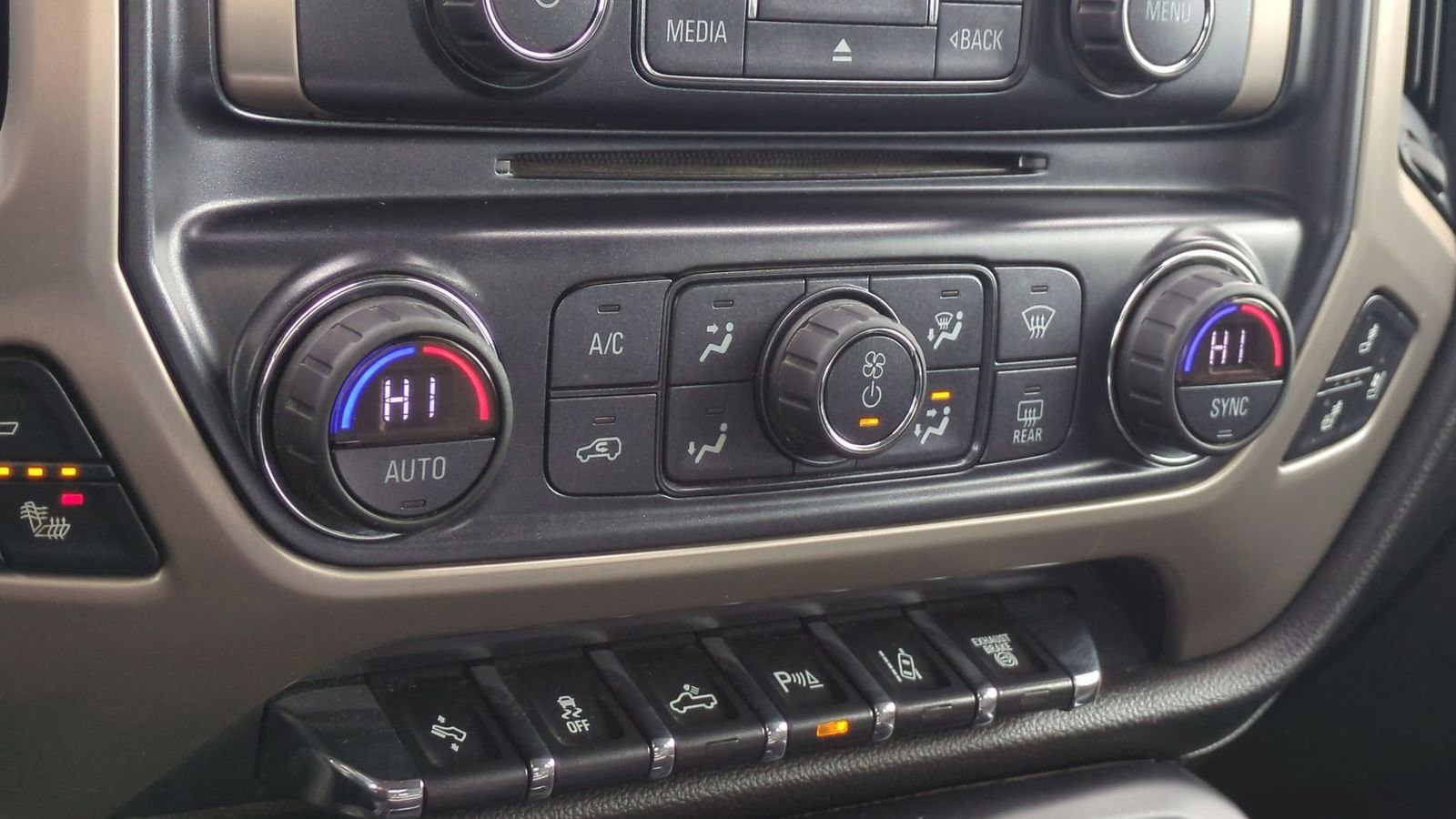 Used 2017 GMC Sierra 3500 Denali w/ Duramax Plus Package image 34