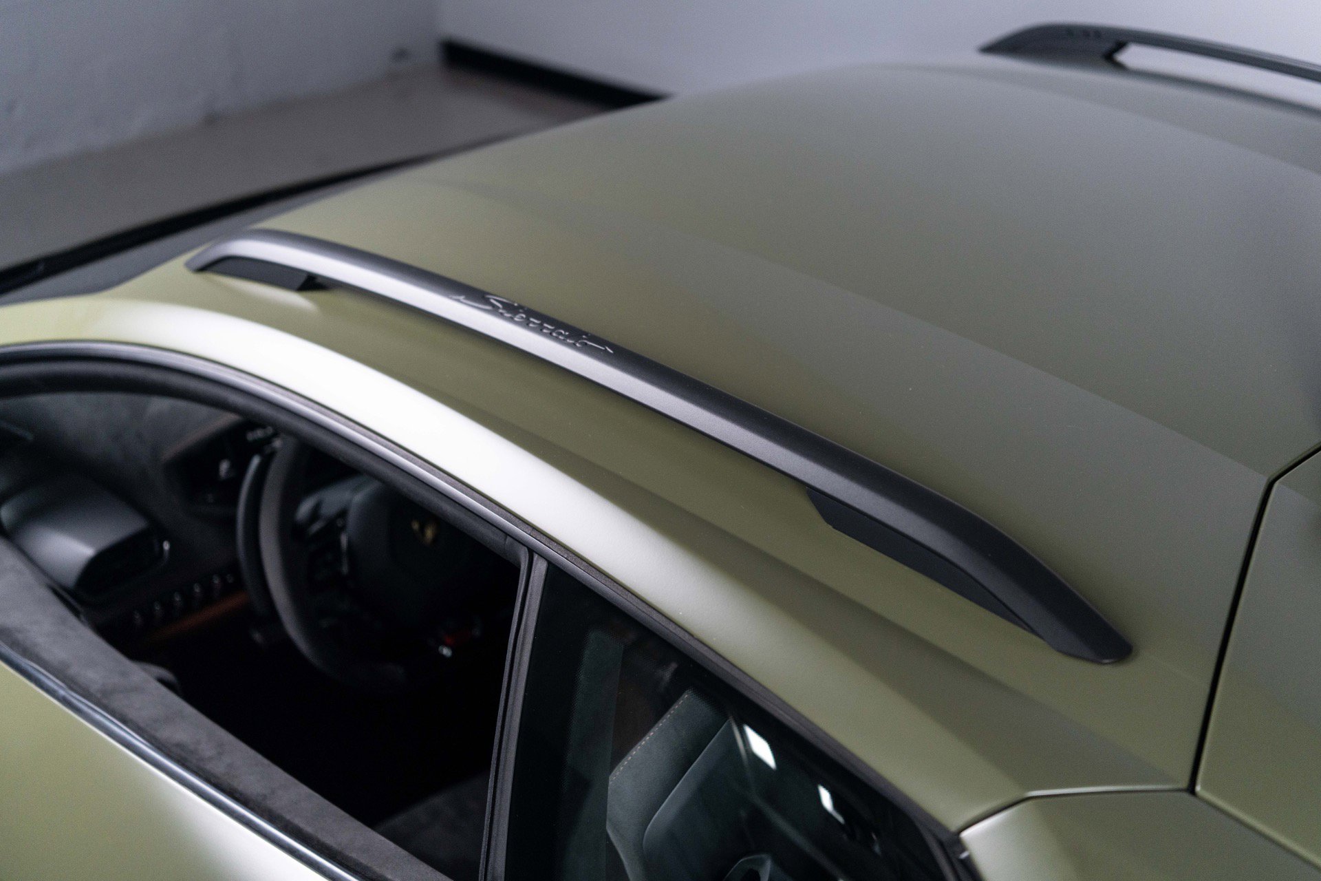 Used 2024 Lamborghini Huracan Sterrato AWD/4WD image 13
