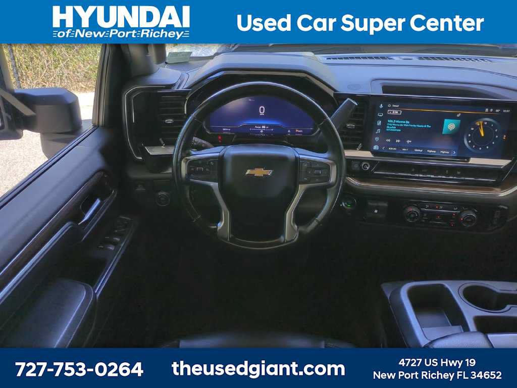 Used 2024 Chevrolet Silverado 2500 LT RWD image 16
