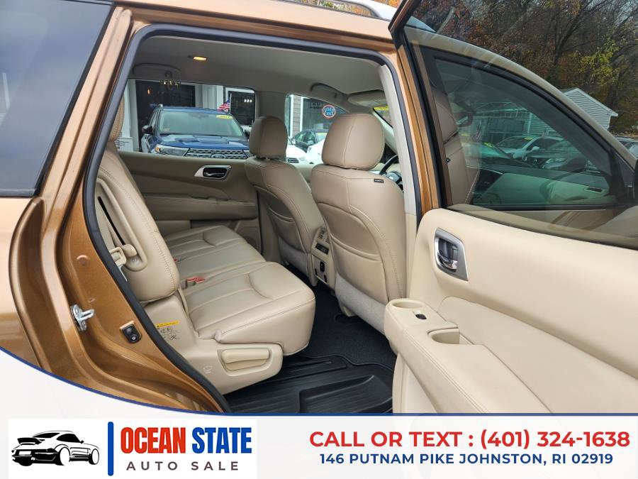 Used 2017 Nissan Pathfinder SL image 12
