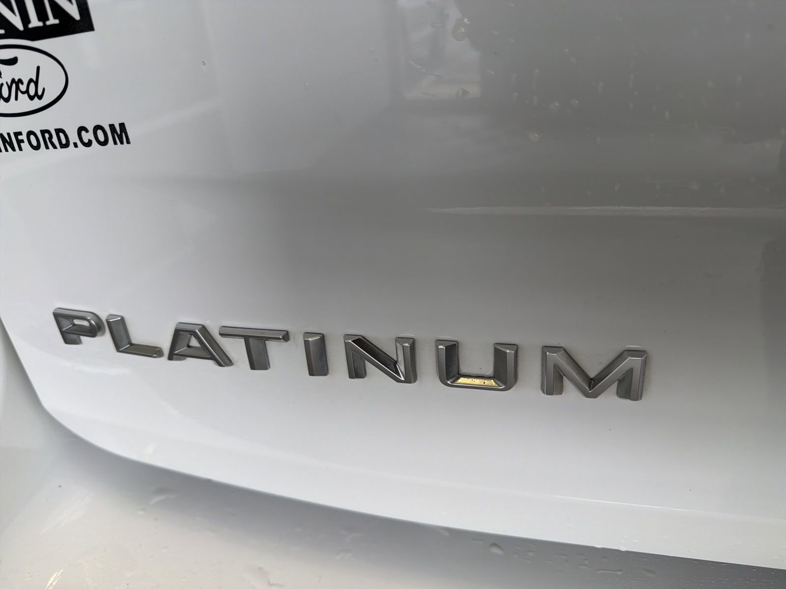 Used 2025 Ford Expedition Platinum image 7