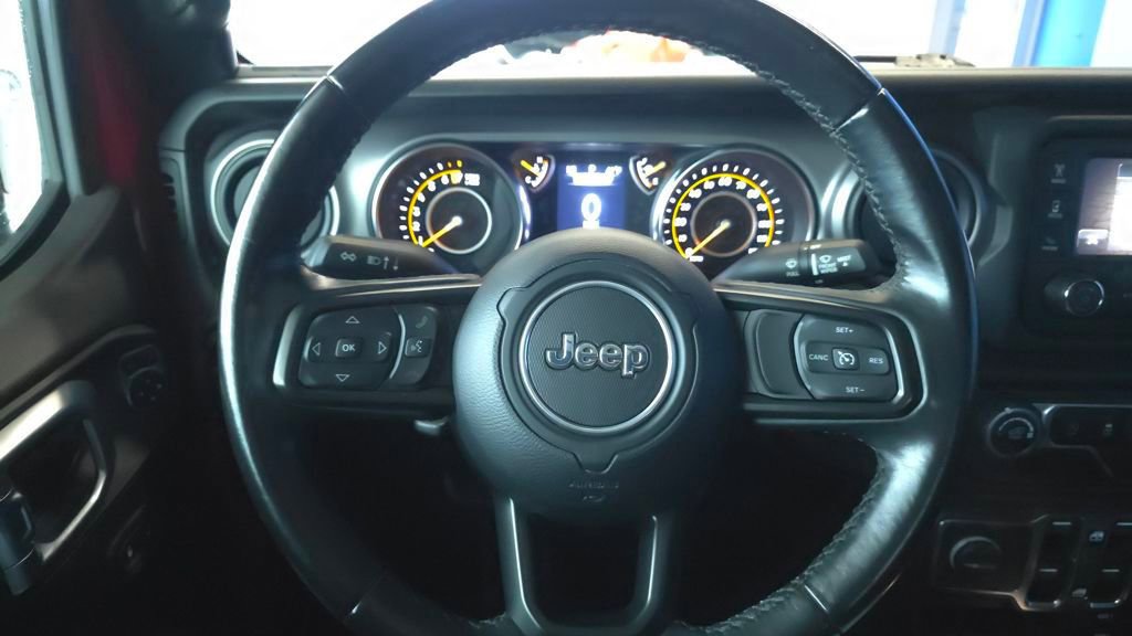 Used 2021 Jeep Gladiator Willys image 26