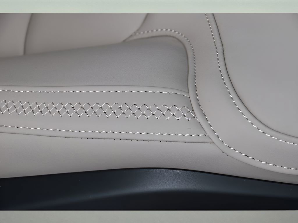 Certified 2026 Volvo XC60 B5 Core w/ Protection Package Premier image 33