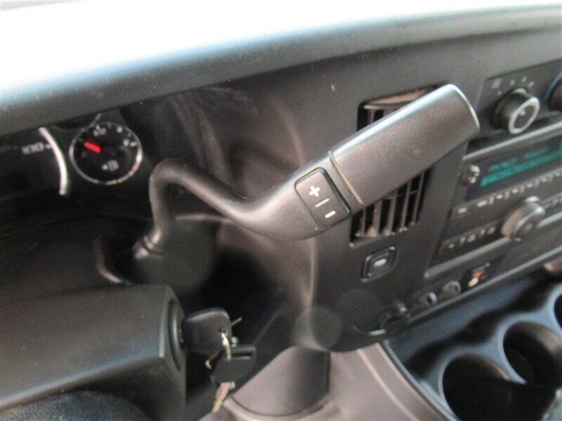 Used 2016 Chevrolet Express 3500 RWD image 22