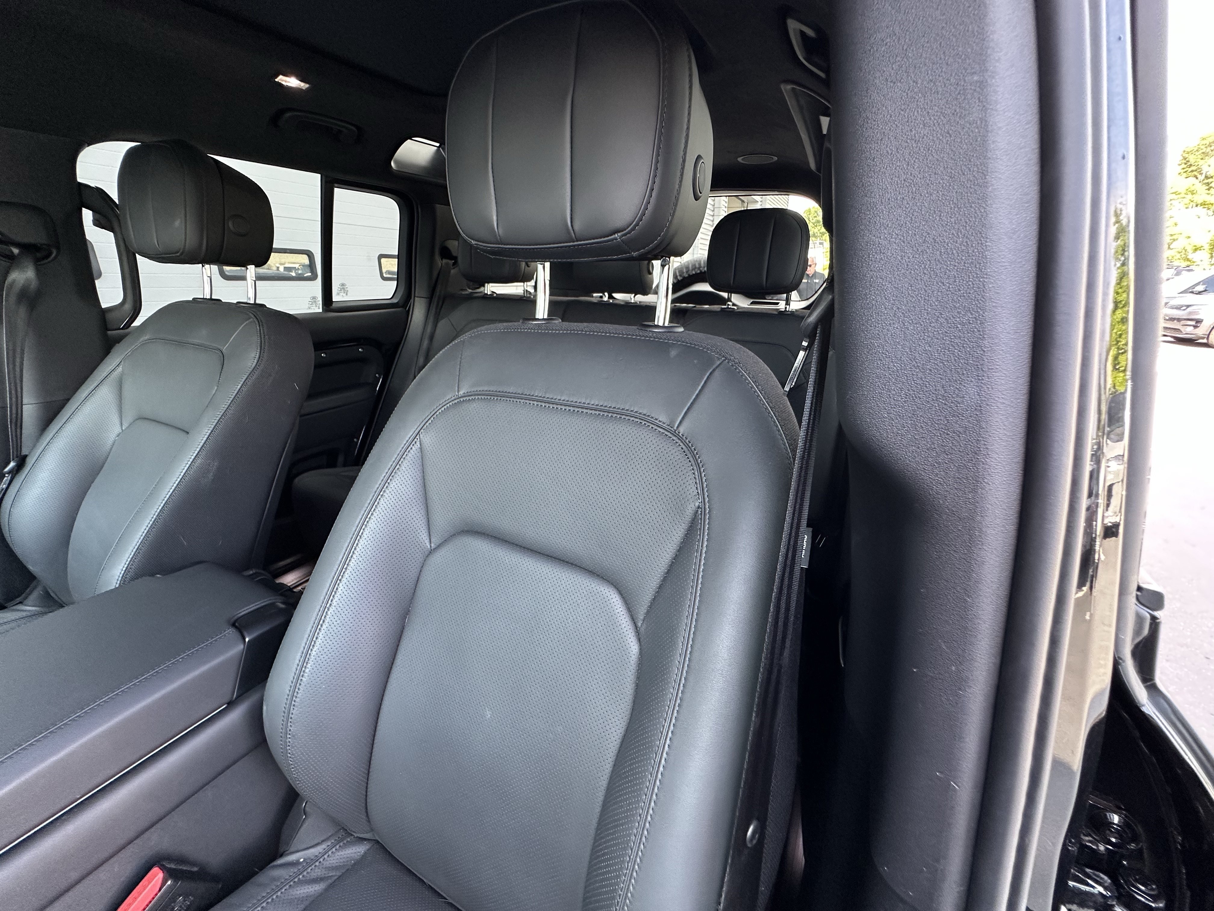 Used 2026 Land Rover Defender 110 V8 AWD/4WD image 16