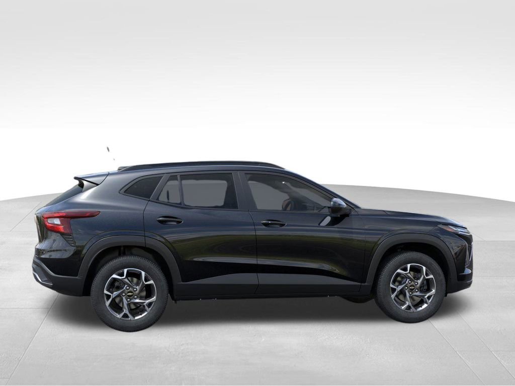 New 2025 Chevrolet Trax LT w/ Driver Confidence Package image 7