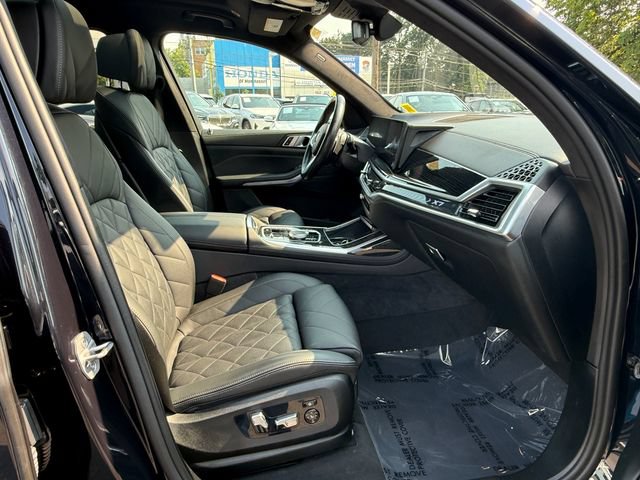 Certified 2024 BMW X7 xDrive40i w/ M Sport Package AWD/4WD image 29