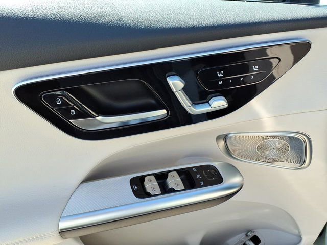 New 2026 Mercedes-Benz GLC 300 4MATIC image 13