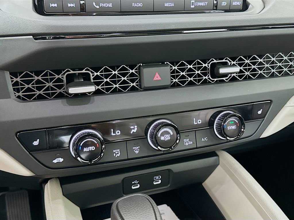 Certified 2025 Honda Accord SE image 14