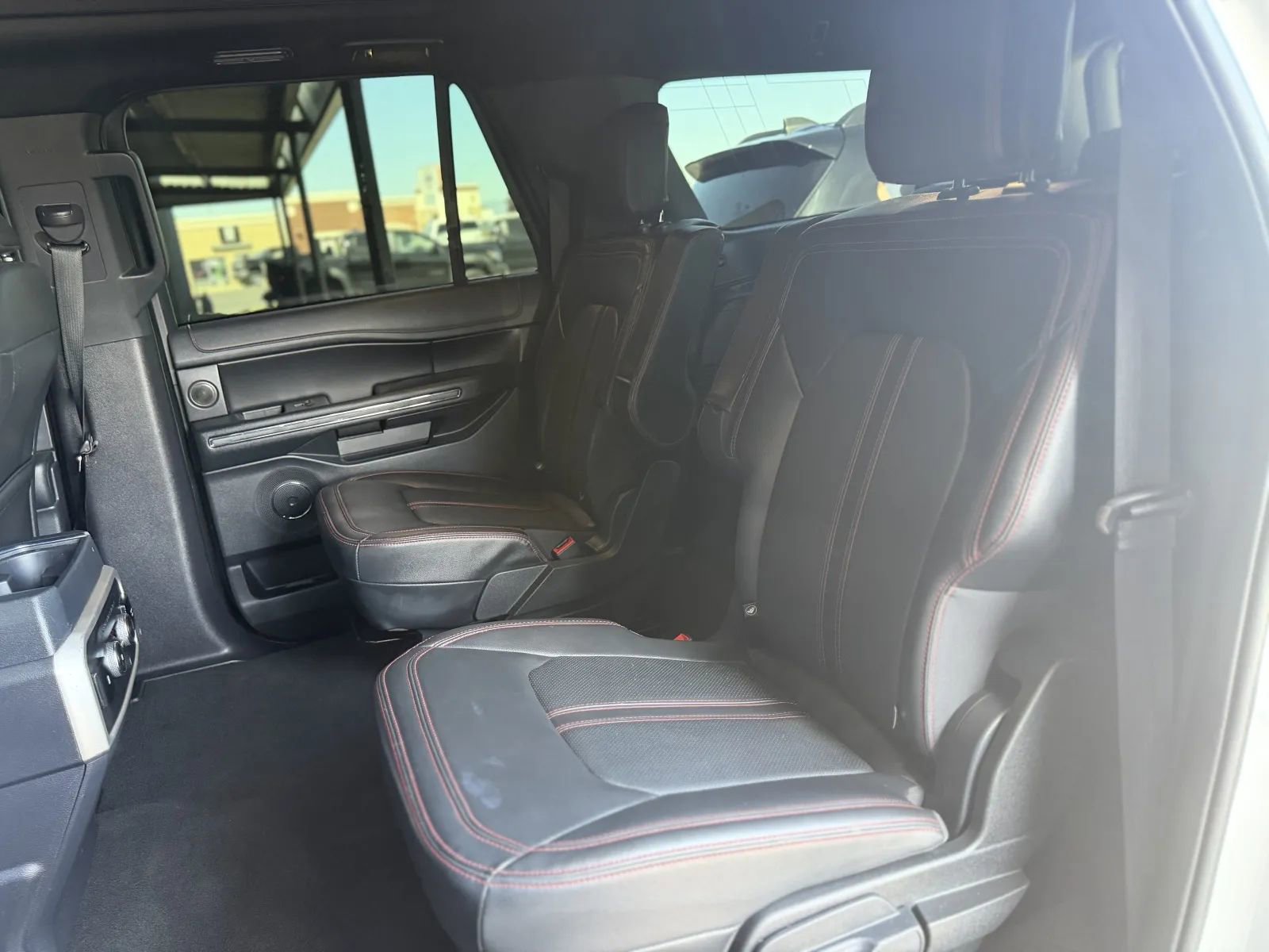 Used 2024 Ford Expedition Max Limited AWD/4WD image 16