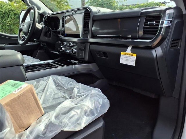 New 2025 Ford F350 Lariat w/ Lariat Ultimate Package image 12