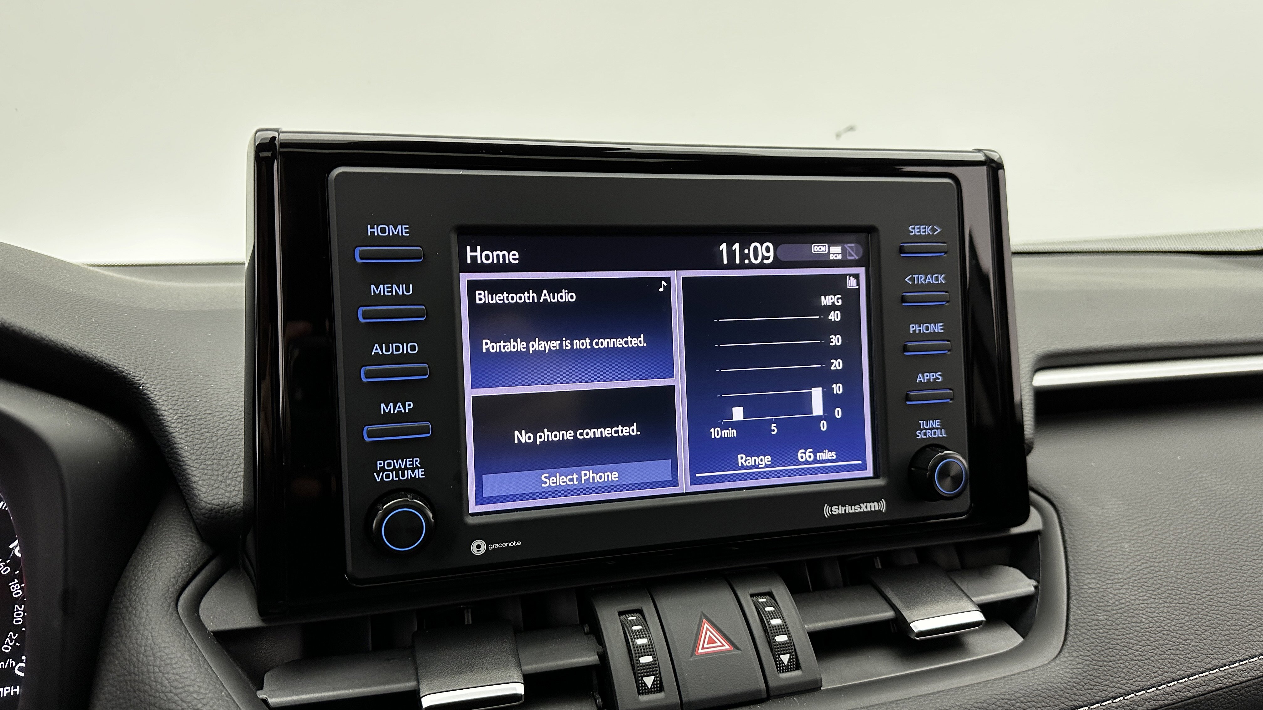 Used 2022 Toyota RAV4 XLE Premium image 21