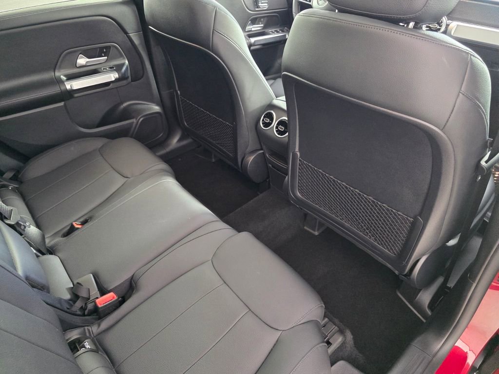 Certified 2022 Mercedes-Benz GLB 250 image 27
