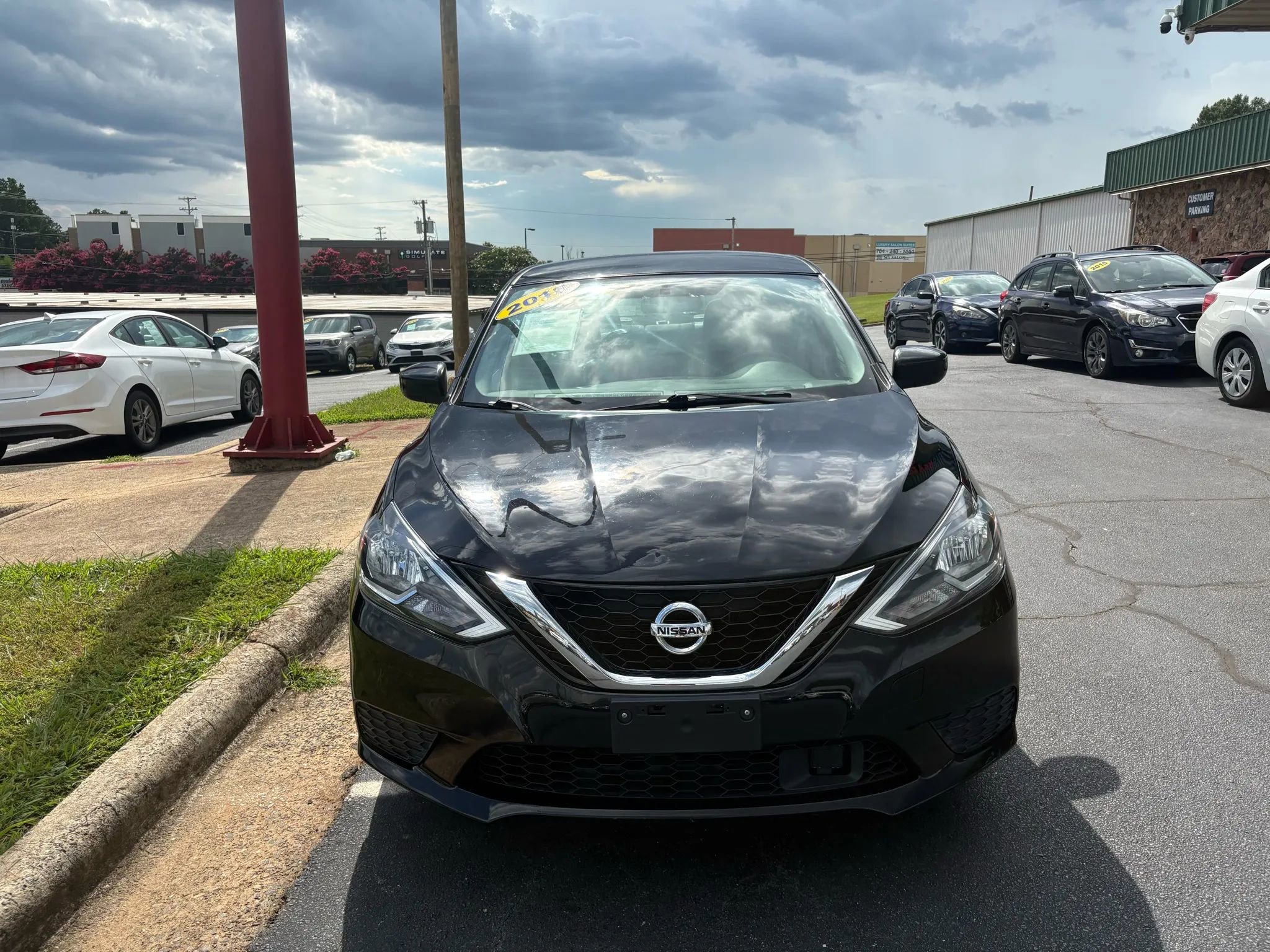 Used 2018 Nissan Sentra SV image 2