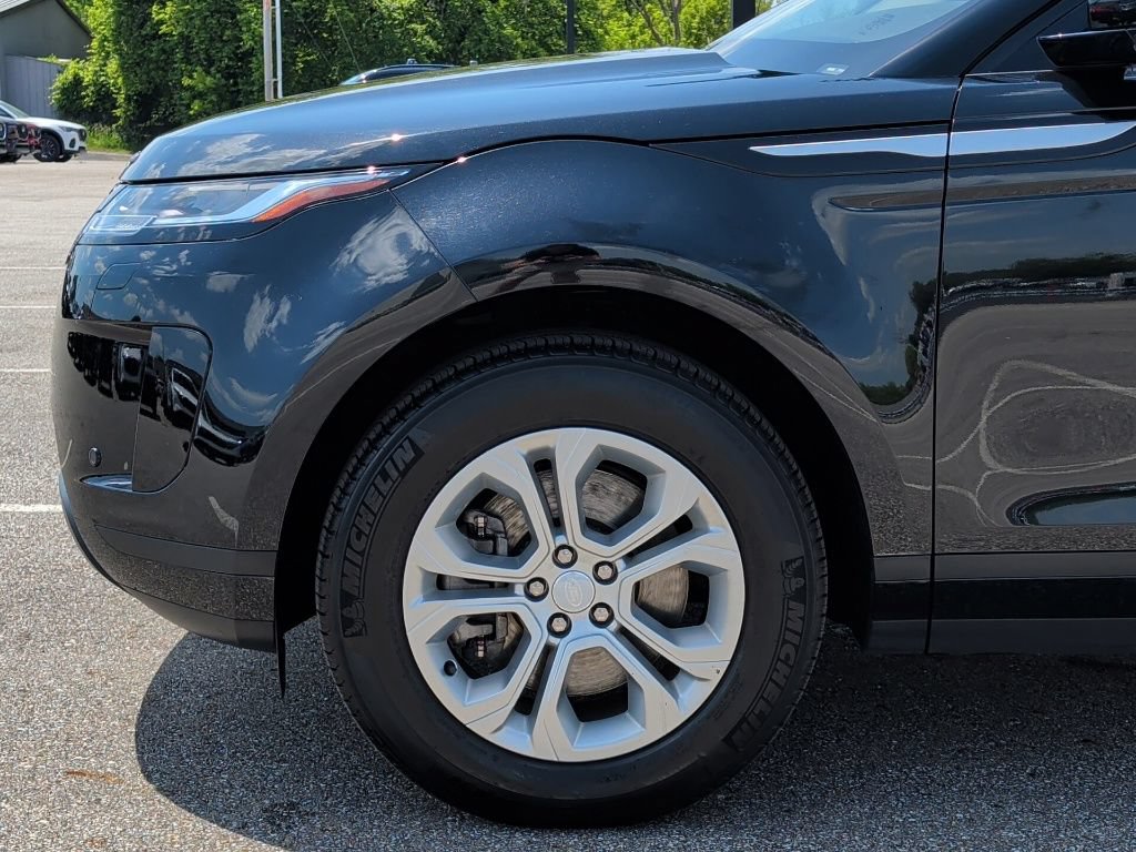 Used 2023 Land Rover Range Rover Evoque S AWD/4WD image 2