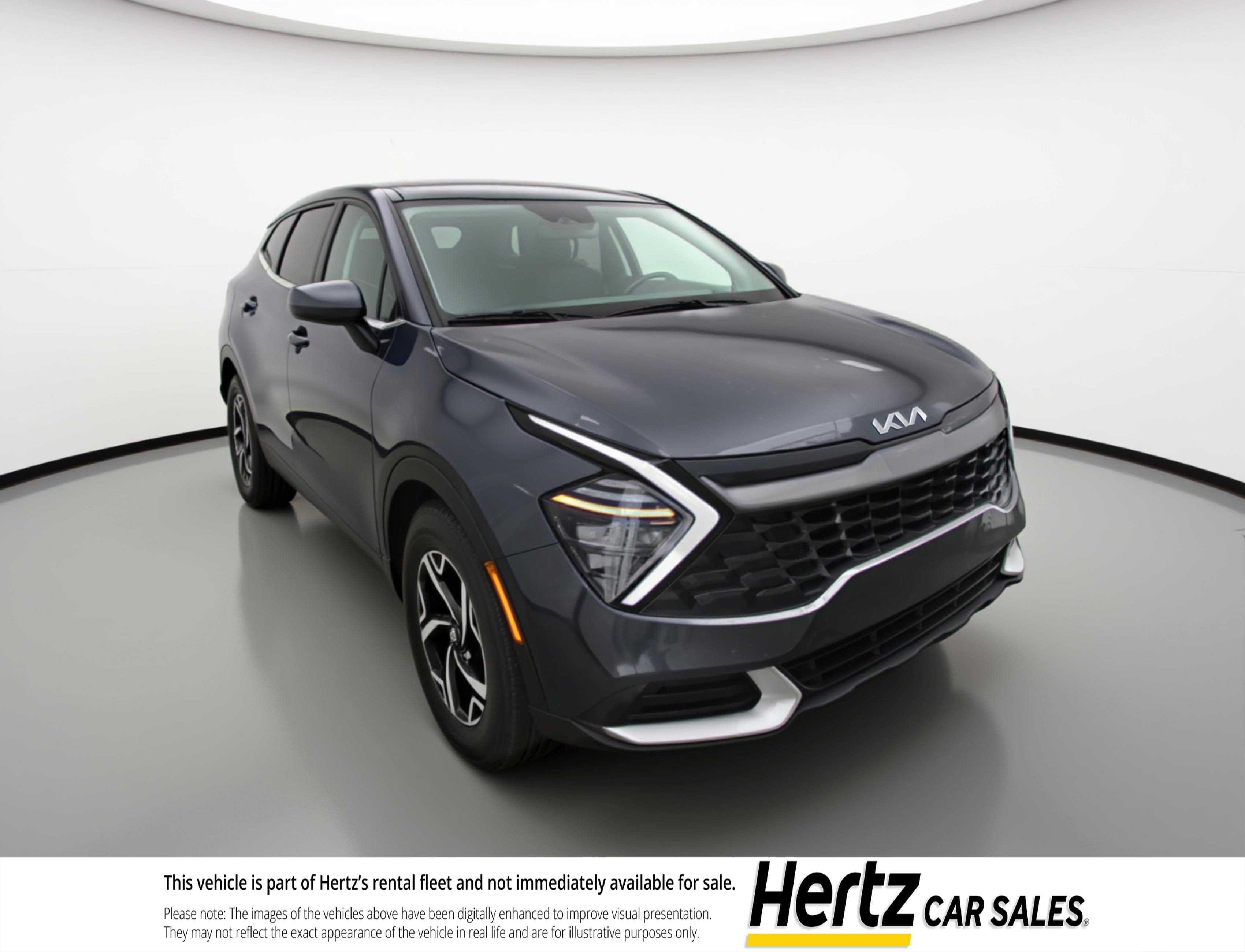 Used 2025 Kia Sportage LX image 1