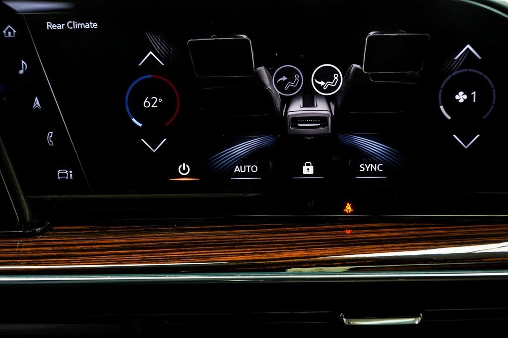 Used 2021 Cadillac Escalade Premium Luxury image 34