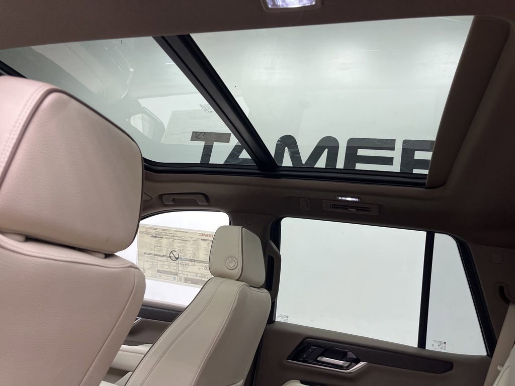 New 2026 GMC Yukon Denali w/ Sun & Power Step Package AWD/4WD image 12