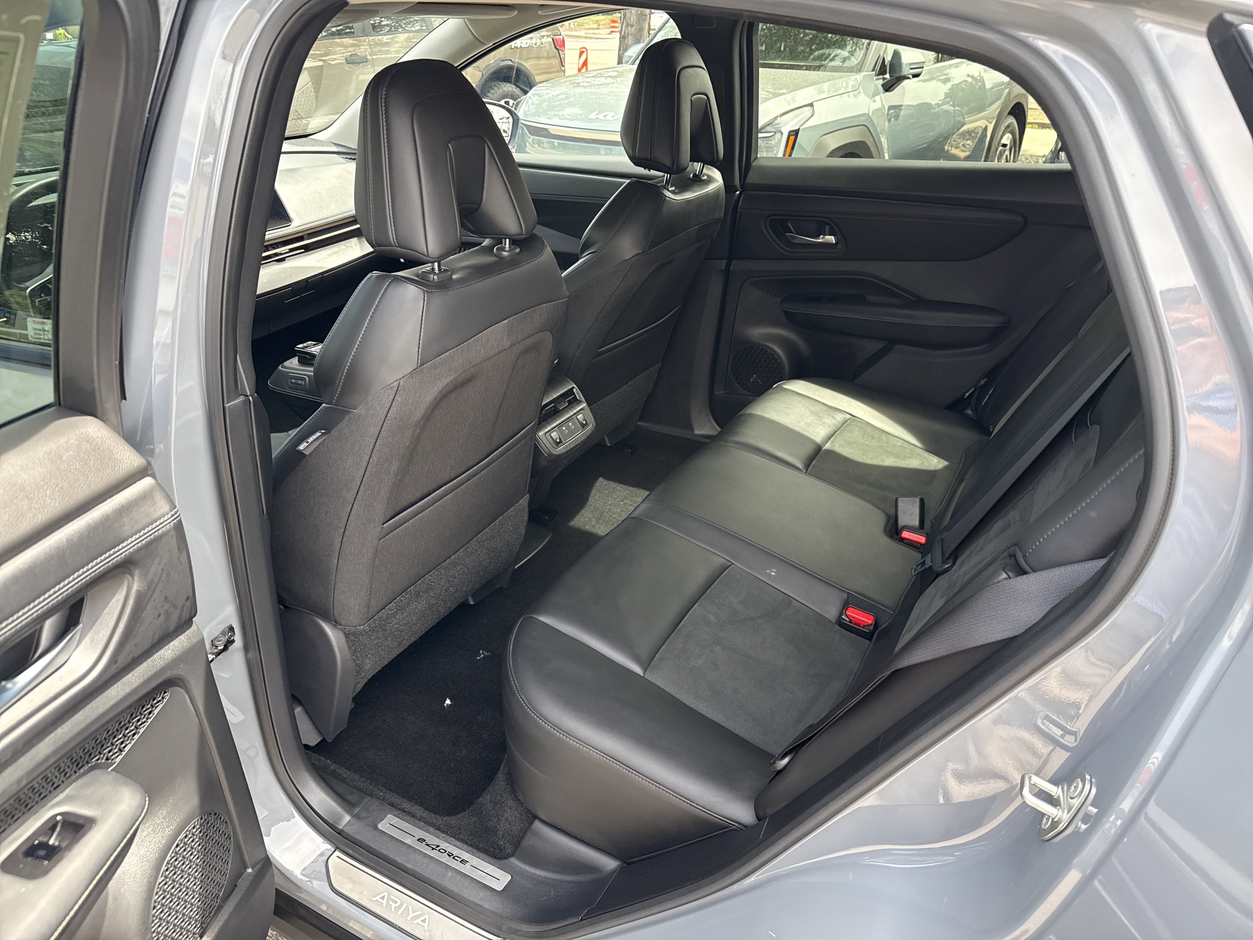 Certified 2025 Nissan Ariya AWD image 18