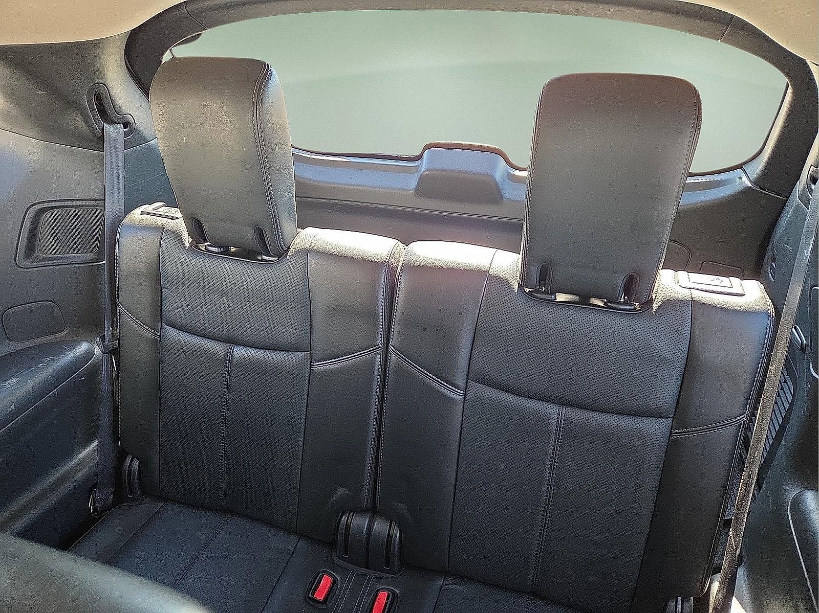 Used 2013 Nissan Pathfinder Platinum w/ Platinum Premium Pkg image 11