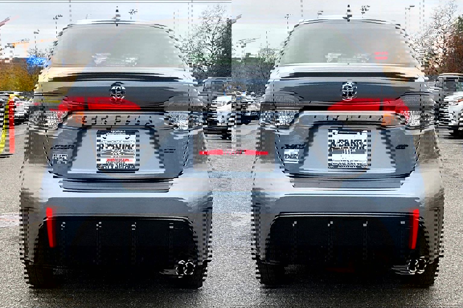 Used 2024 Toyota Corolla SE image 4