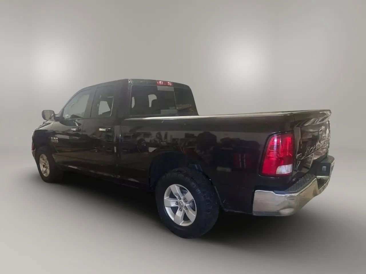 Used 2016 RAM 1500 Classic SLT image 5