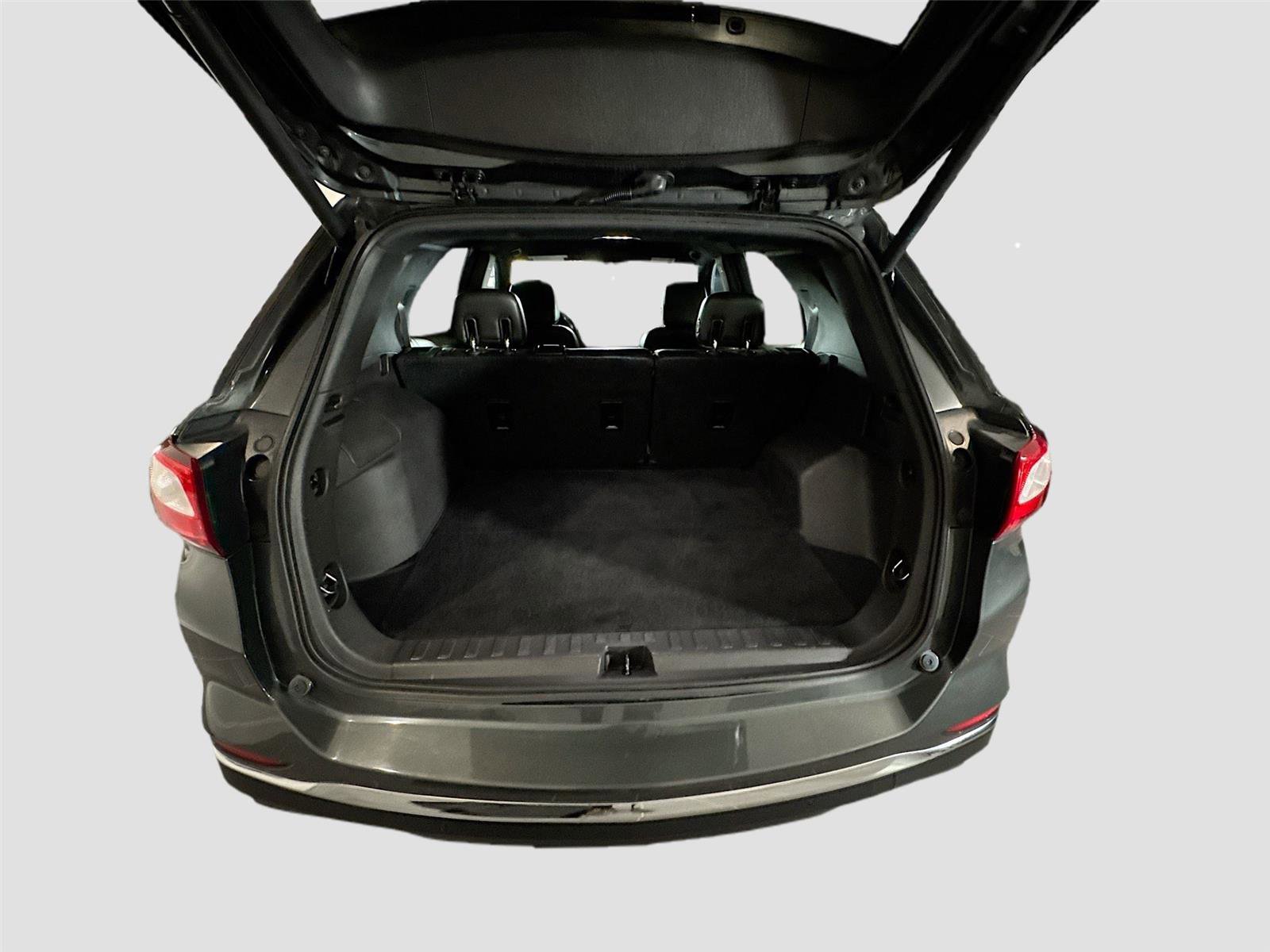 Used 2020 Chevrolet Equinox Premier FWD image 18