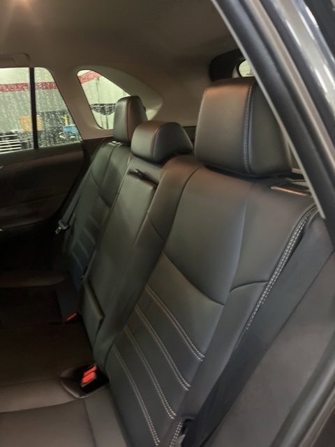 Used 2021 Toyota RAV4 XLE Premium image 9