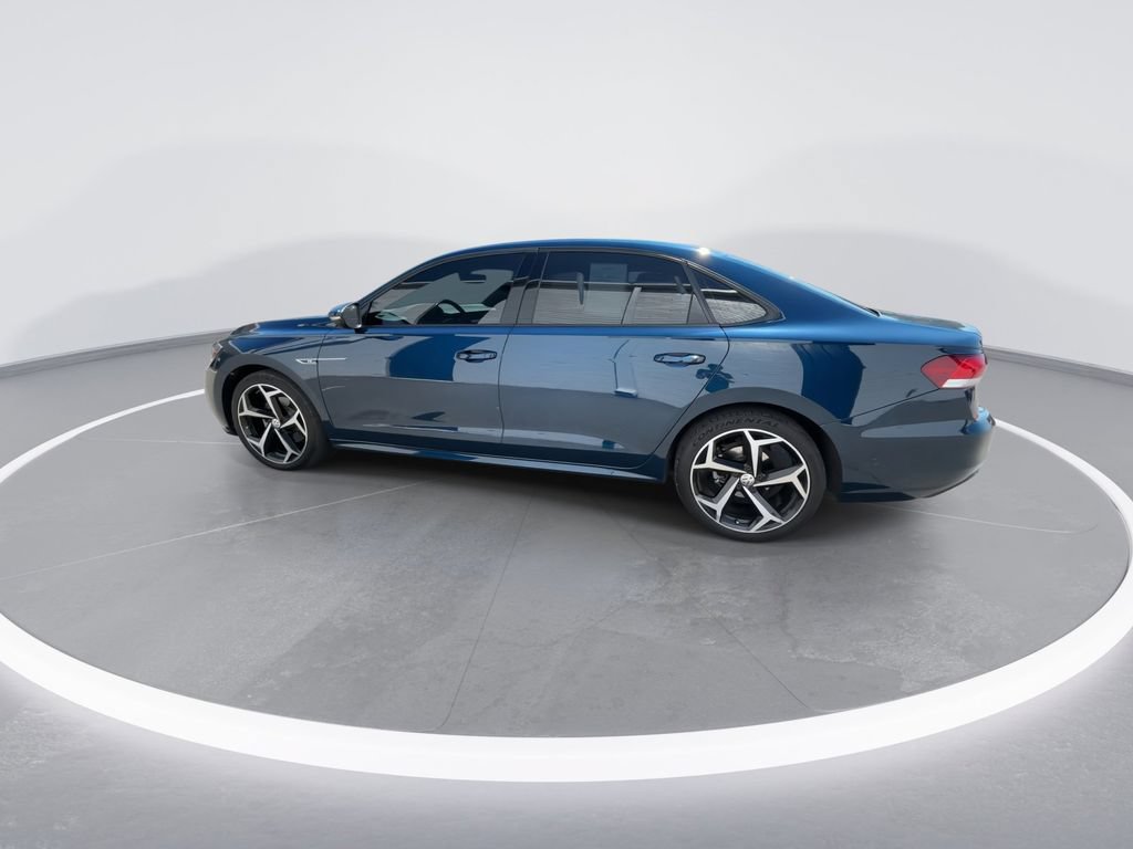 Used 2021 Volkswagen Passat 2.0T R-Line FWD image 5
