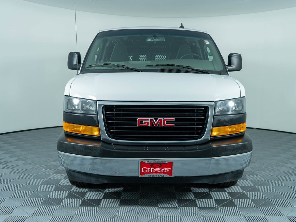 Used 2022 GMC Savana 2500 w/ Driver Convenience Package image 2