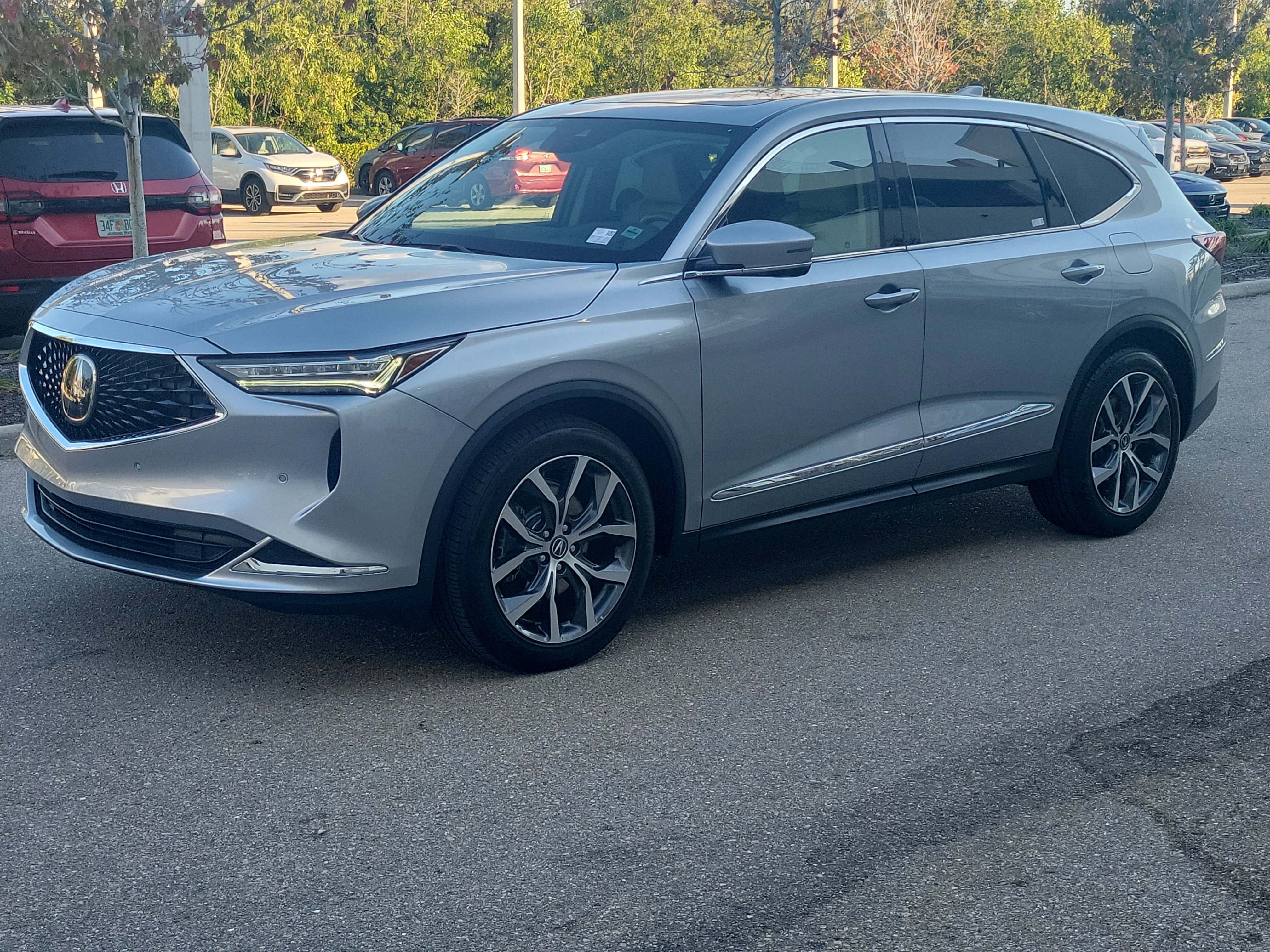 Used 2024 Acura MDX FWD w/ Technology Package image 3