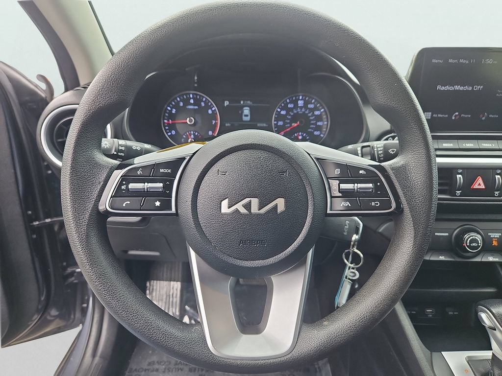 Certified 2023 Kia Forte LXS FWD image 22