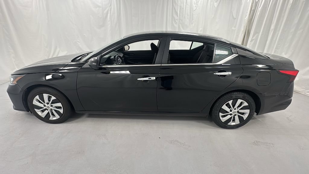 Used 2024 Nissan Altima 2.5 S image 6
