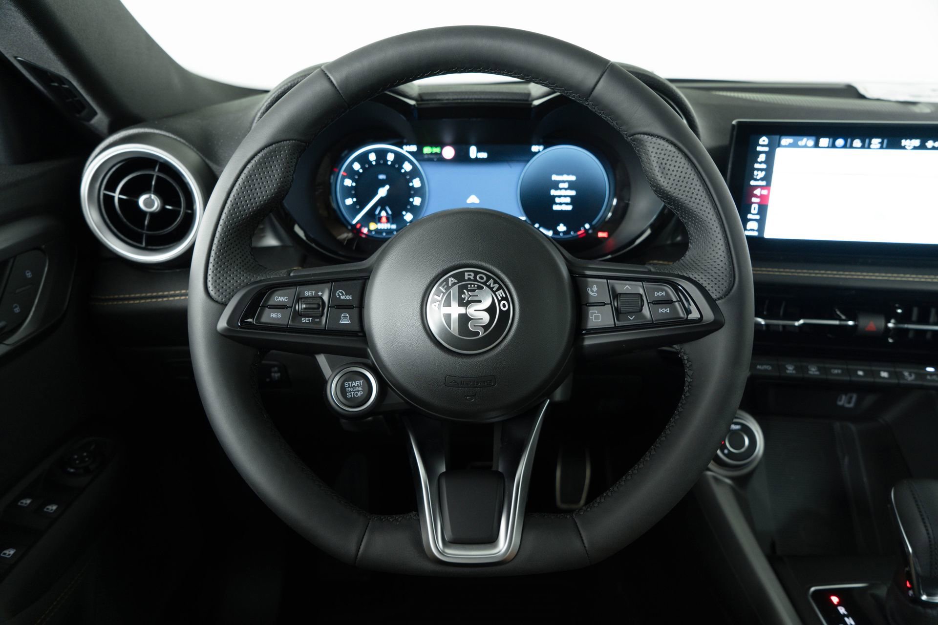 New 2025 Alfa Romeo Tonale image 31