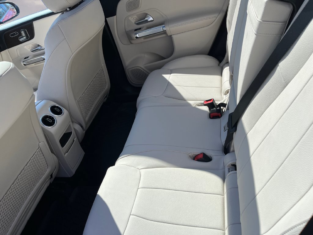 New 2026 Mercedes-Benz GLB 250 4MATIC image 8