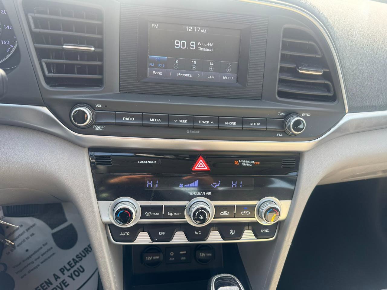 Used 2020 Hyundai Elantra SE image 13