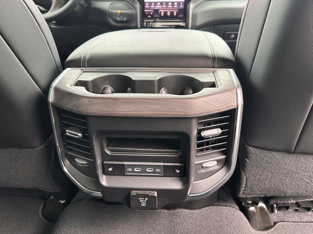 New 2026 RAM 2500 Laramie AWD/4WD image 26